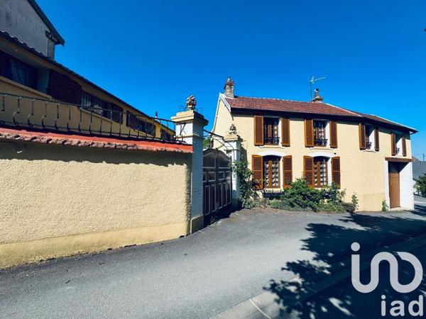 Maison de village 5 pièces de 98 m² à Mailly-Champagne (51500)