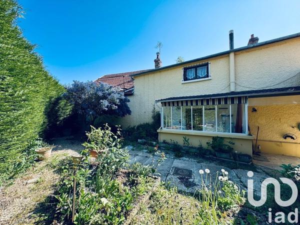 Maison de village 5 pièces de 98 m² à Mailly-Champagne (51500)