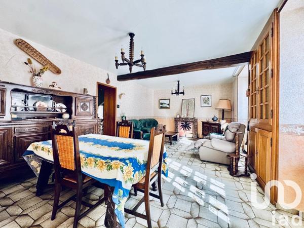 Maison de village 5 pièces de 98 m² à Mailly-Champagne (51500)