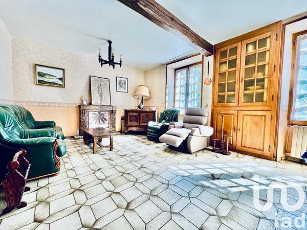 Maison de village 5 pièces de 98 m² à Mailly-Champagne (51500)