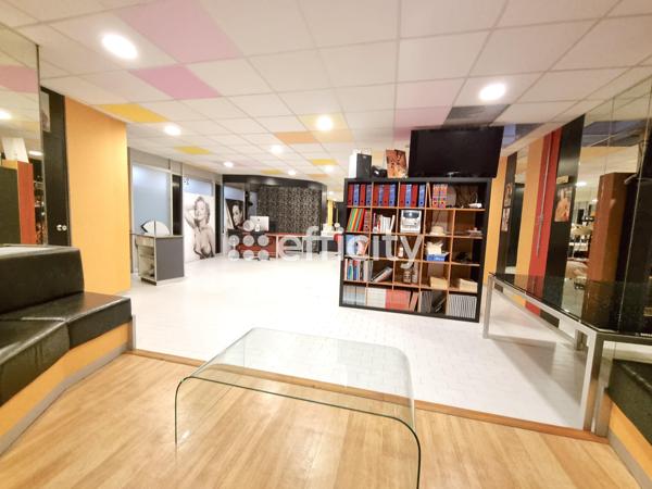 Local Commercial 2 pièces - 78 m²