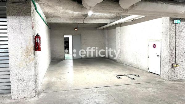 Local Commercial 2 pièces - 78 m²