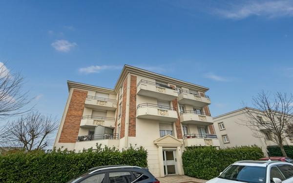Appartement à vendre    2 pièces •  Cergy