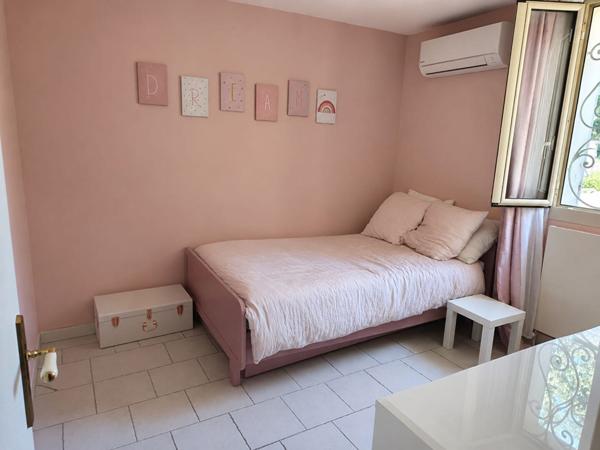 SAINT SATURNIN LES AVIGNON - A VENDRE - MAISON + GITES 327 M² DE SURFACE HABITABLE SUR UN TERRAIN DE 4200 M²