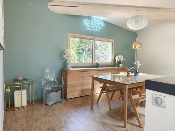 SAINT SATURNIN LES AVIGNON - A VENDRE - MAISON + GITES 327 M² DE SURFACE HABITABLE SUR UN TERRAIN DE 4200 M²