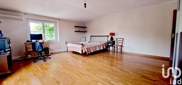 Maison à vendre 4 pièces 165 m² Villemoustaussou