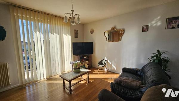 Maison 3 chambres, sur sous-sol complet sur terrain 859 m² 