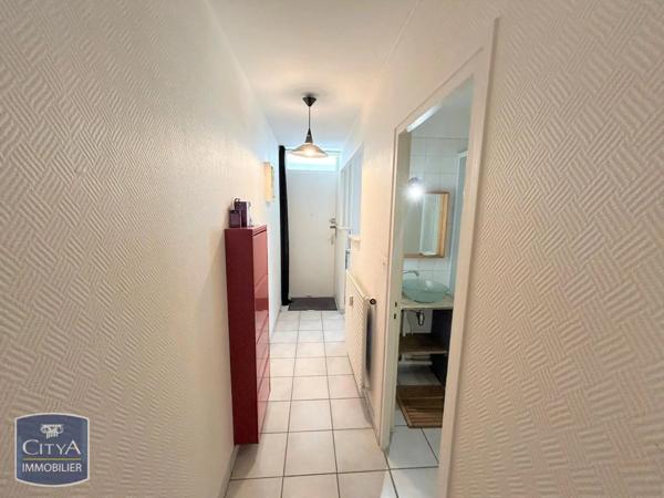 Appartement à louer 1 pièce 27m²