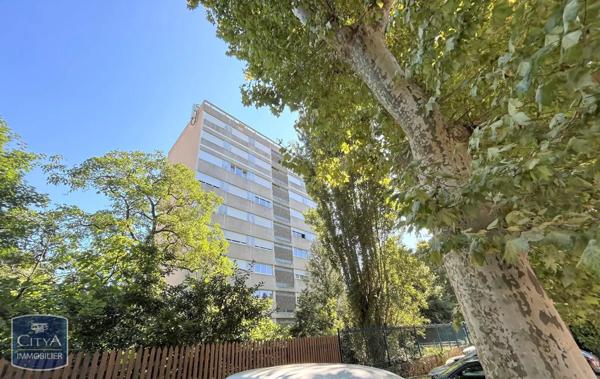 Appartement à louer 1 pièce 27m²