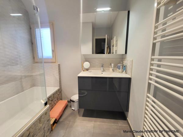 Dinard, college,plages et commerces, jolie maison de 149m² offrant sur jardin clos une véritable maison de famille