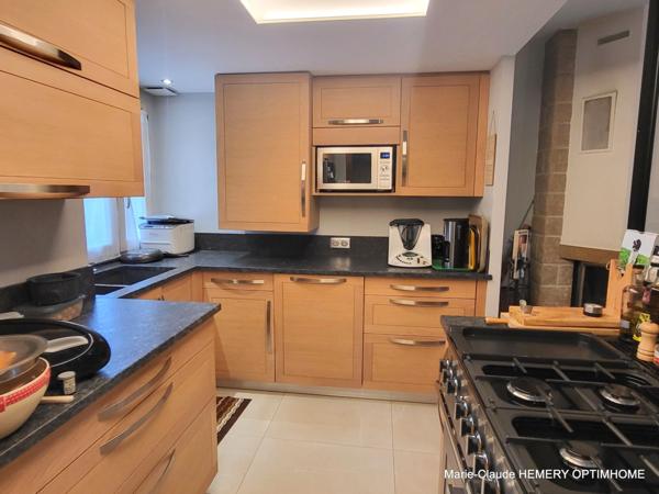 Dinard, college,plages et commerces, jolie maison de 149m² offrant sur jardin clos une véritable maison de famille