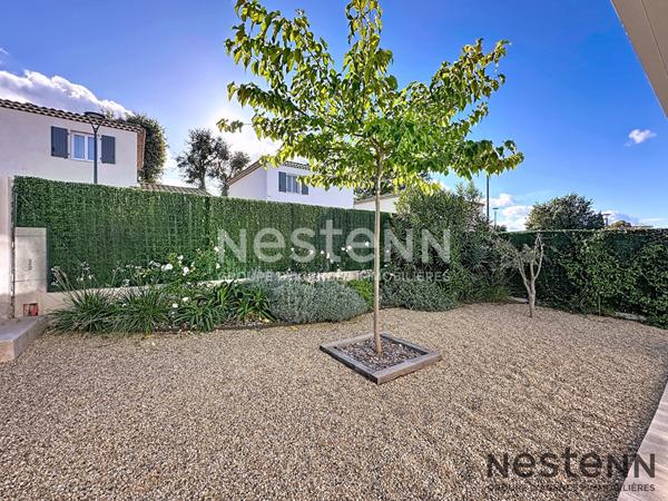 Maison neuve T4 92 m2 R+1 jardin paysager à Trets vue Sainte Victoire