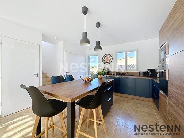 Maison neuve T4 92 m2 R+1 jardin paysager à Trets vue Sainte Victoire