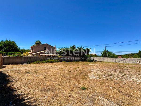 Terrain à bâtir d'une superficie de 775m²