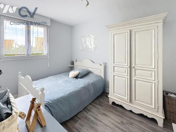 VILLERVILLE Sur les hauteurs Maison 4 chambres dont 1 au rez-de-chaussée ave salle d'eau