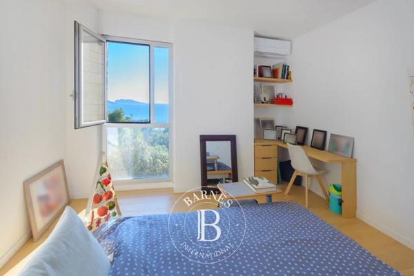 Marseille 7ème, Appartement 3 Chambres -  104 m² à vendre