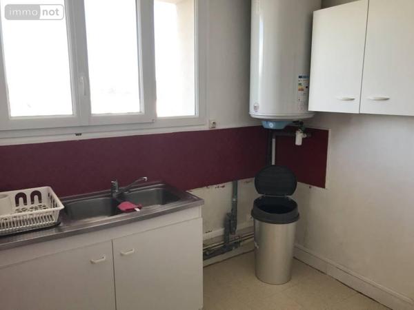 Appartement à louer à Pont-de-l'Arche dans l'Eure (27340), ref : 27063-L288