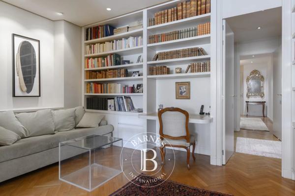 Marseille 8ème, Appartement 3 Chambres -  218 m² à vendre