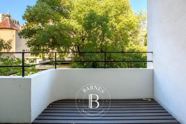 Marseille 8ème, Appartement 3 Chambres -  218 m² à vendre