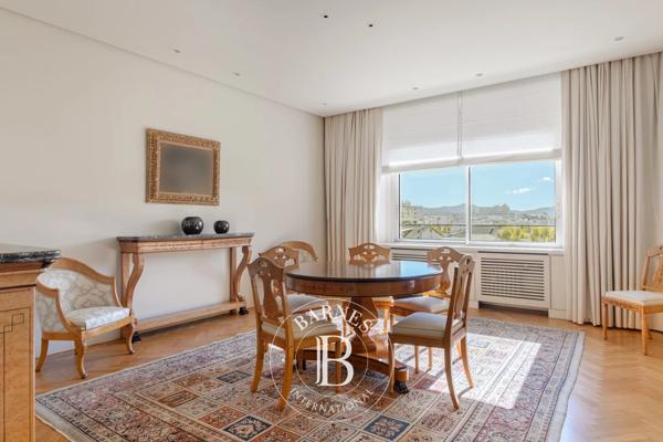 Marseille 8ème, Appartement 3 Chambres -  218 m² à vendre