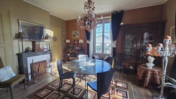 Maison d'exception de 235 m² habitables implantée sur une parcelle de 3 617 m² !, Saint maixent l ecole 79400