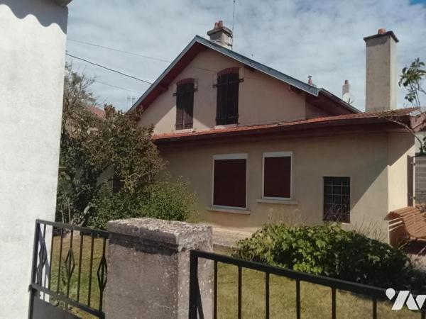 Maison Mitoyenne