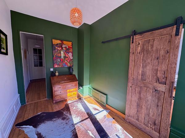 Maison 8 pièces 284.91 m2