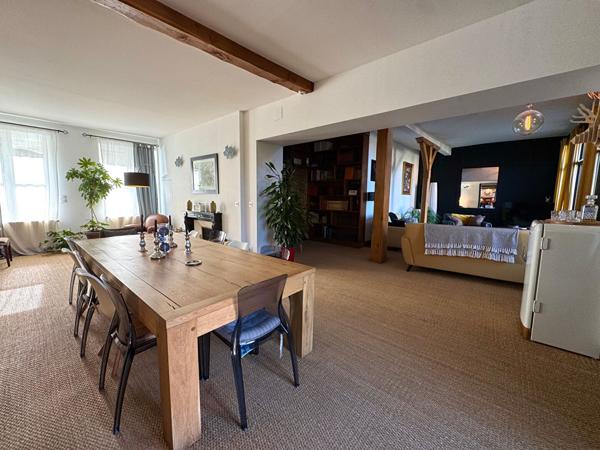 Maison 8 pièces 284.91 m2
