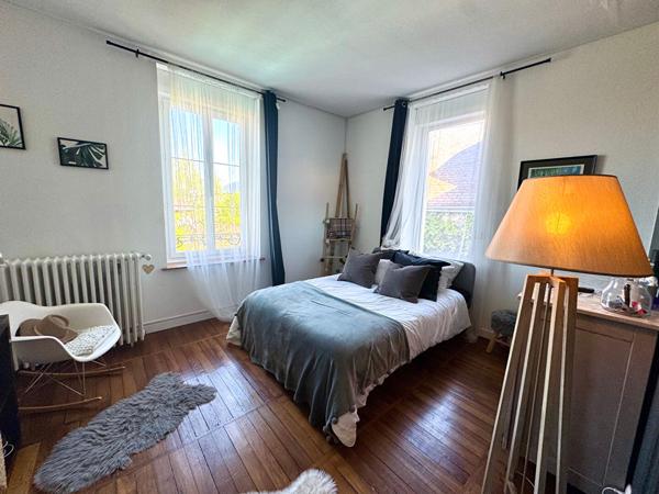 Maison 8 pièces 284.91 m2