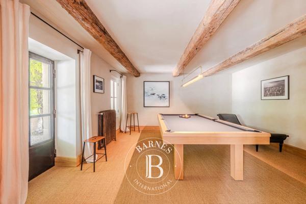 Saint-Rémy-de-Provence, Propriété 6 Chambres -  530 m² à vendre