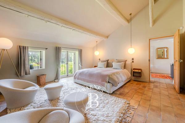 Saint-Rémy-de-Provence, Propriété 6 Chambres -  530 m² à vendre