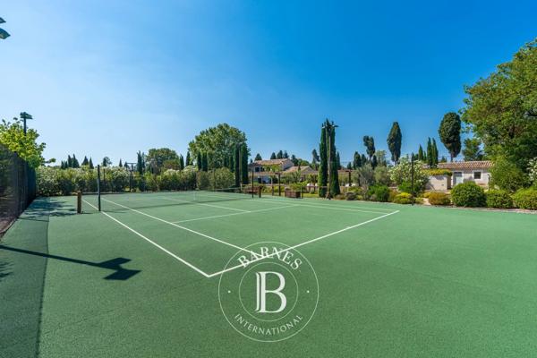Saint-Rémy-de-Provence, Propriété 6 Chambres -  530 m² à vendre