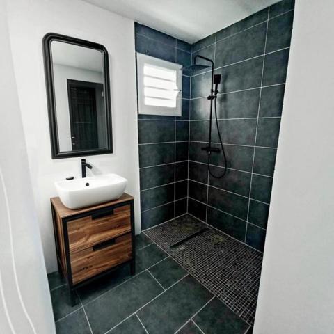 Maison neuve, 3 pièces, plain pied, à vendre SAINTE ANNE (971), GUADELOUPE, piscine et clôturée