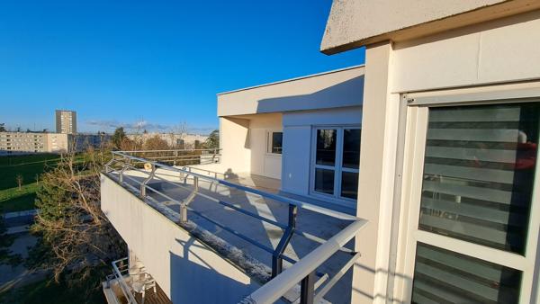 APT TYPE 5 AMBIANCE ROOFTOP / 2 TERRASSES  2x40M²