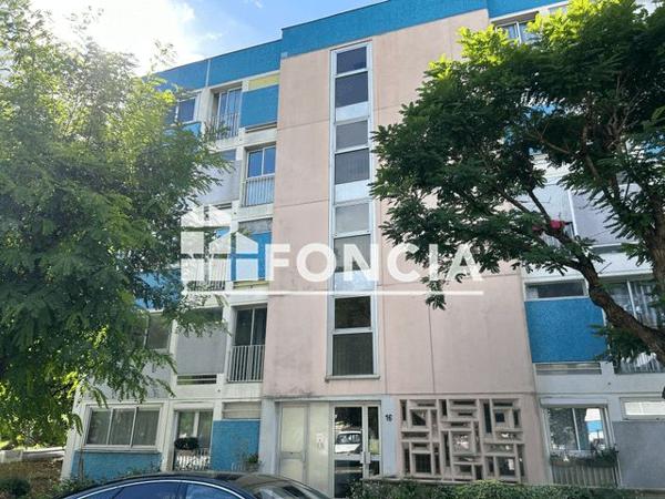 Location Appartement 5 pièces 80.3 m² - MOULIN D'AMBOILE Sucy En Brie 94370