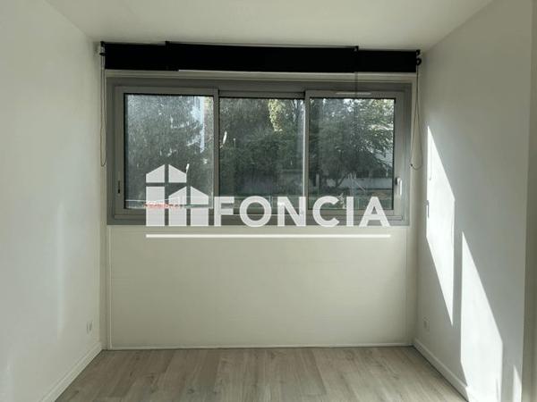 Location Appartement 5 pièces 80.3 m² - MOULIN D'AMBOILE Sucy En Brie 94370