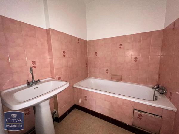 Appartement à louer 2 pièces 80.24m²