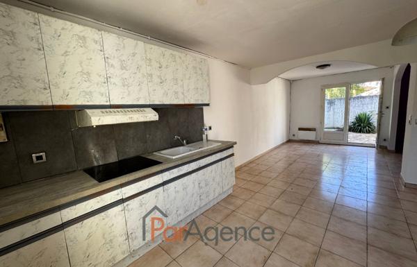 Maison charentaise comportant 4 appartements 9 pièces 169 m2