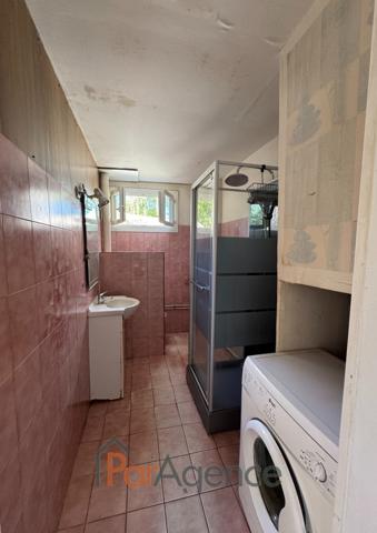 Maison charentaise comportant 4 appartements 9 pièces 169 m2