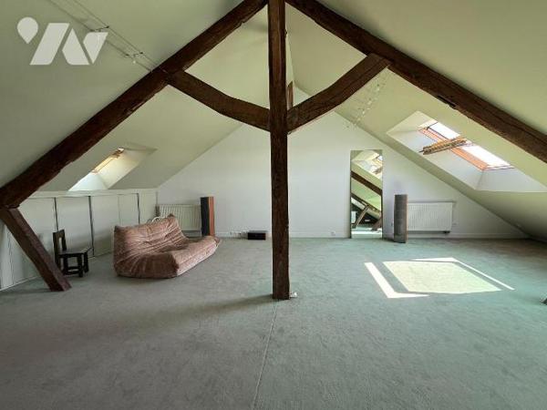 Maison à vendre à SAINT-OMER dans le Pas de Calais (62).

Beaucoup de charme et de cachet pou...