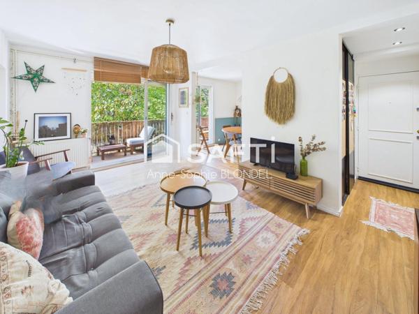 CAUDERAN LES PINS FRANCS Appartement 3 chambres, cave et parking