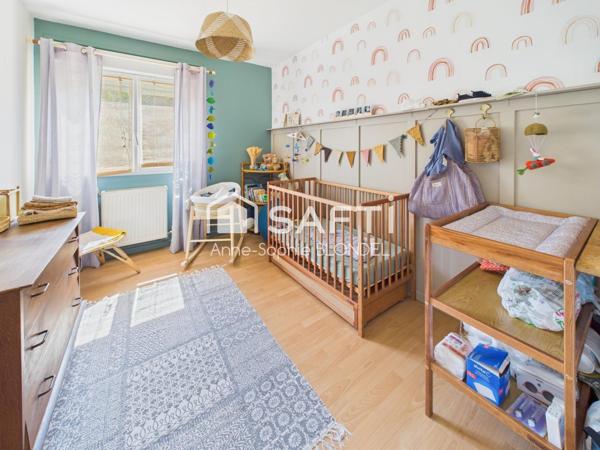 CAUDERAN LES PINS FRANCS Appartement 3 chambres, cave et parking