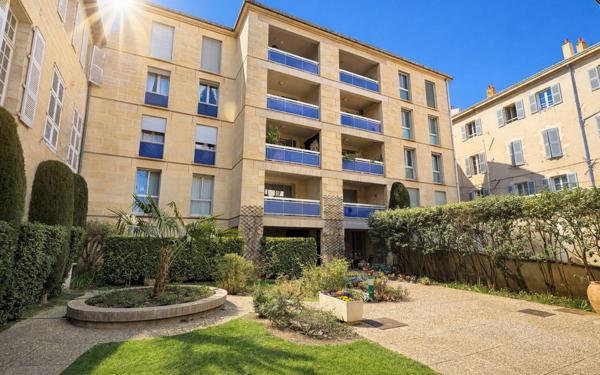 Appartement à vendre    4 pièces • 111,13 m2 Avignon