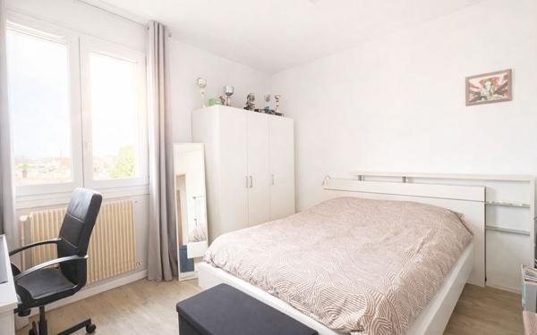 Appartement à vendre    4 pièces • 111,13 m2 Avignon