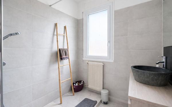 Appartement à vendre    4 pièces • 111,13 m2 Avignon