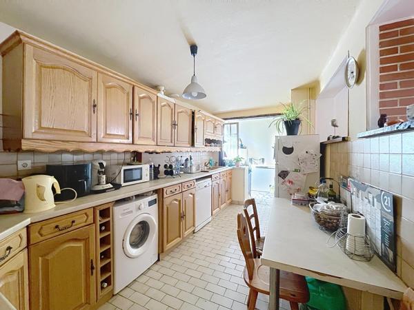 Située dans la charmante commune de Villeneuve-la-Guyard (89340)