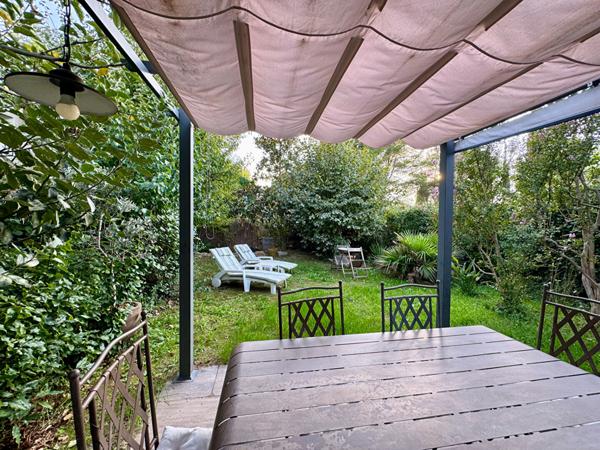 Maison Ceyreste 5 pièce(s) 181.82 m2