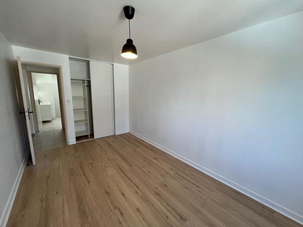 Appartement à louer 555 € CC Bessines-sur-Gartempe 3 p 59 m² DPE D