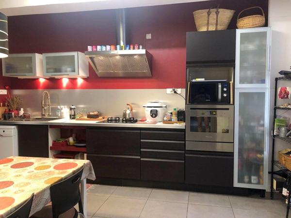 PORTIRAGNES - MAISON DE VILLE DE 135 M² AVEC 3 CHAMBRES