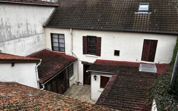 Maison à vendre    6 pièces •  Conty